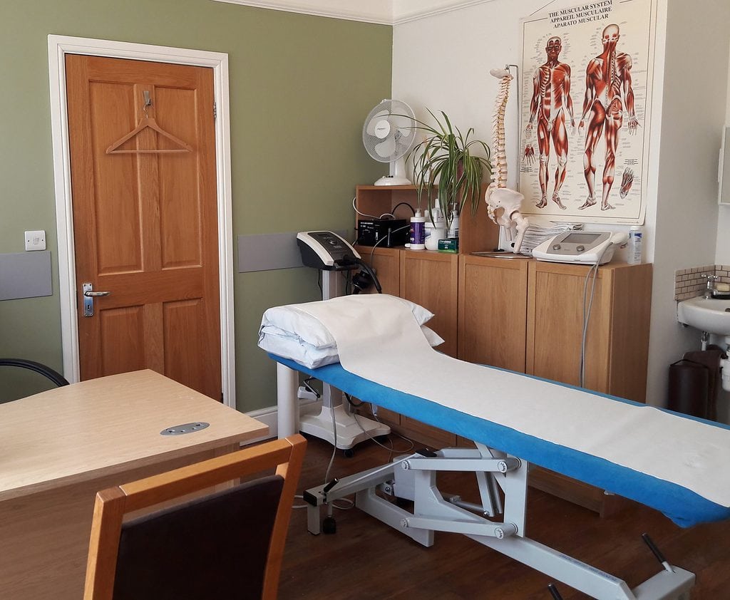 Cheam Practice, treatment room, osteopathy, osteopath, osteopathic treatment