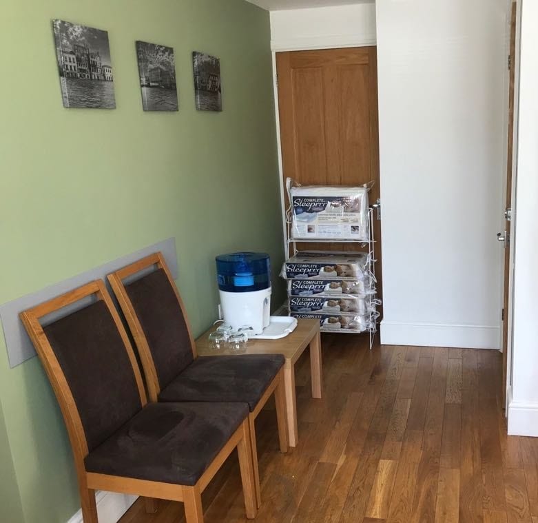 Cheam Practice, waiting room, osteopathy, osteopath, osteopathic treatment